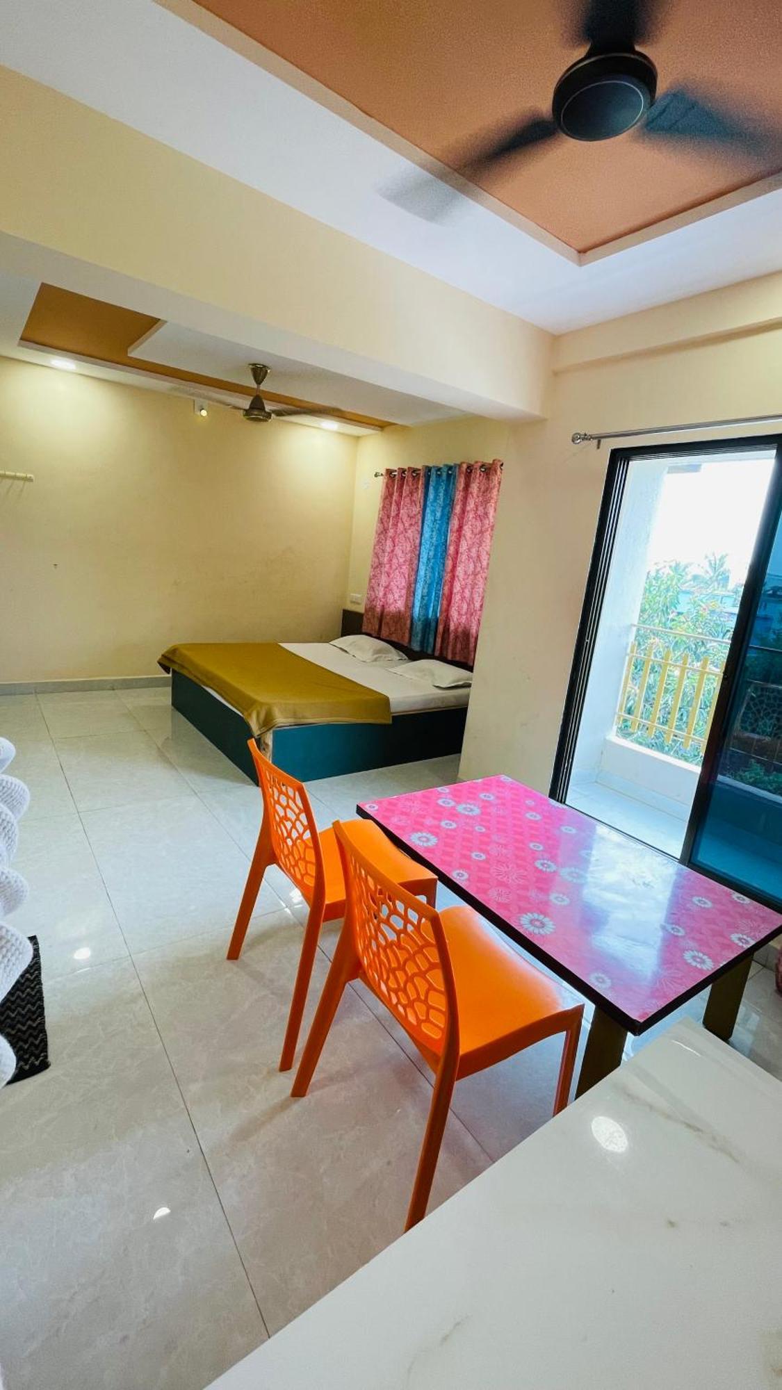 Devka House Hotel Daman Ngoại thất bức ảnh