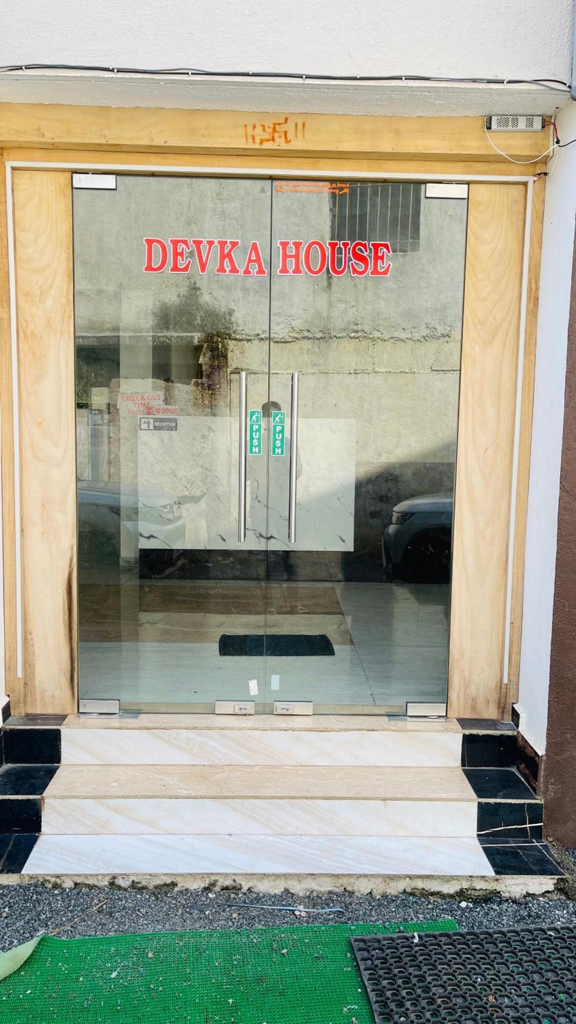Devka House Hotel Daman Ngoại thất bức ảnh